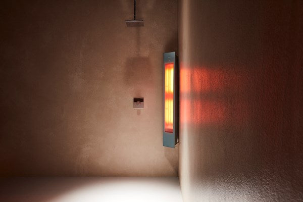 Sunshower Solo 1550W grijs kortgolvig infrarood douchepaneel voor badkamer en wellness